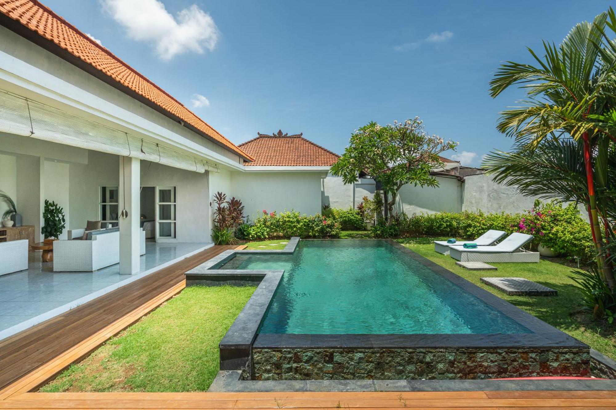 Modern 3 Bedrooms Villa Beach Walking Distance Seminyak Esterno foto