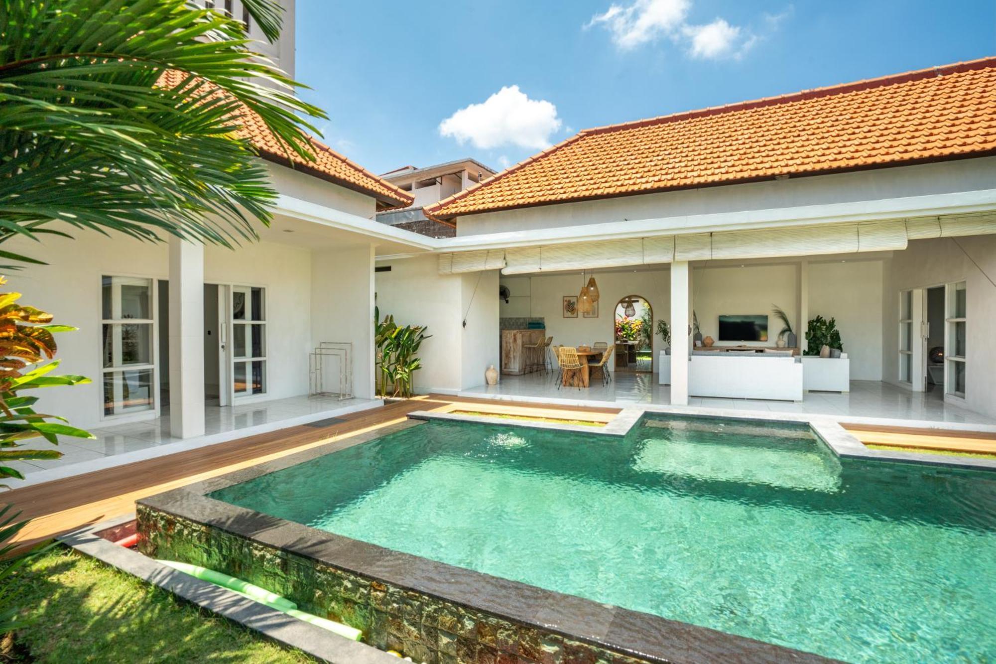 Modern 3 Bedrooms Villa Beach Walking Distance Seminyak Esterno foto