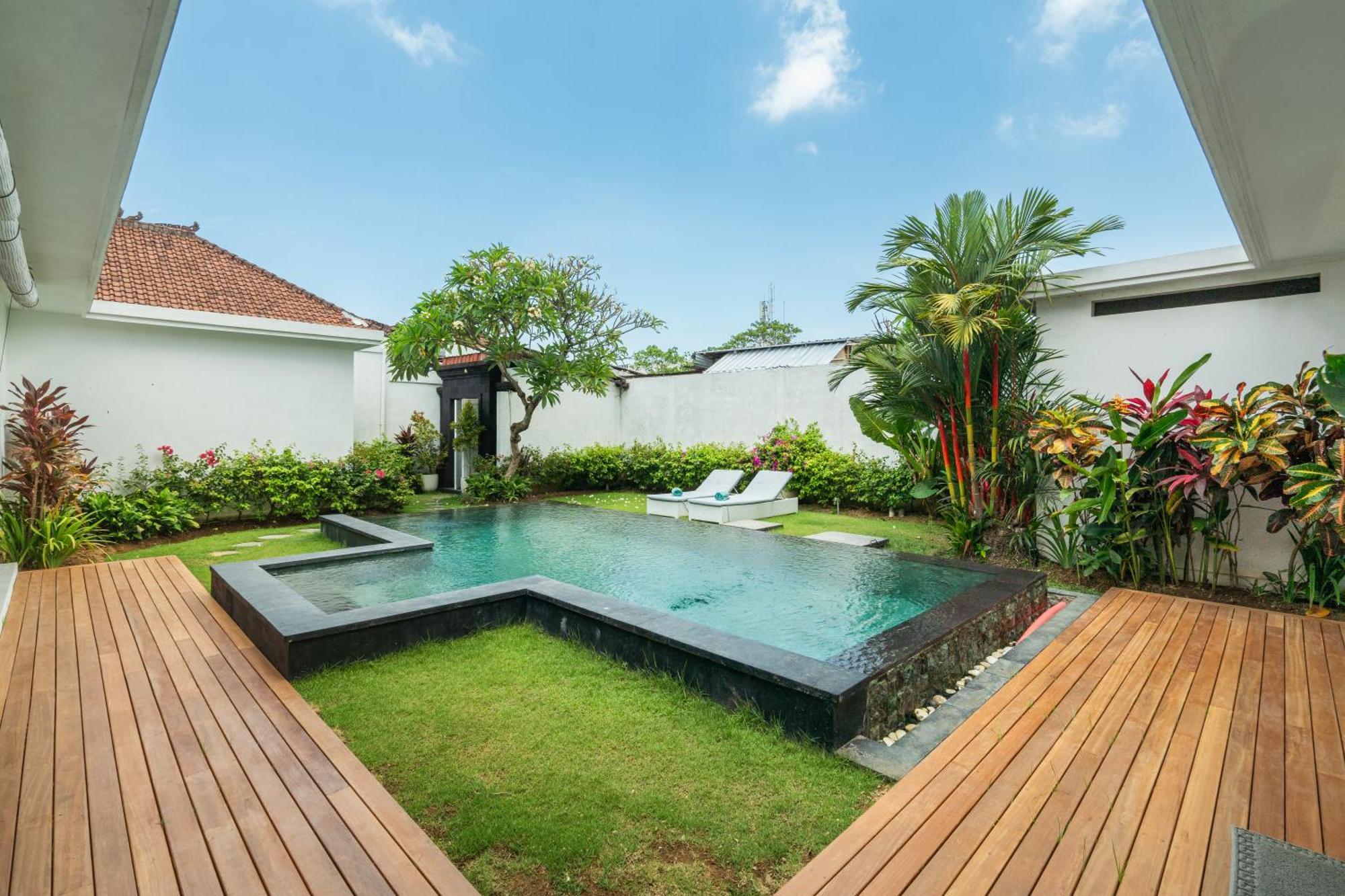 Modern 3 Bedrooms Villa Beach Walking Distance Seminyak Esterno foto