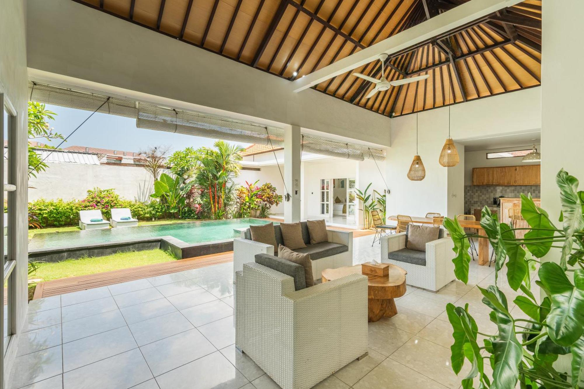 Modern 3 Bedrooms Villa Beach Walking Distance Seminyak Esterno foto